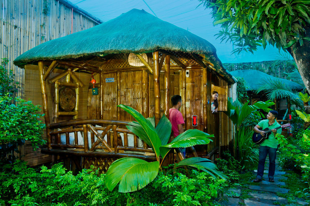 Oyo 678 Blessie'S Bed And Breakfast Puerto Princesa Exteriör bild
